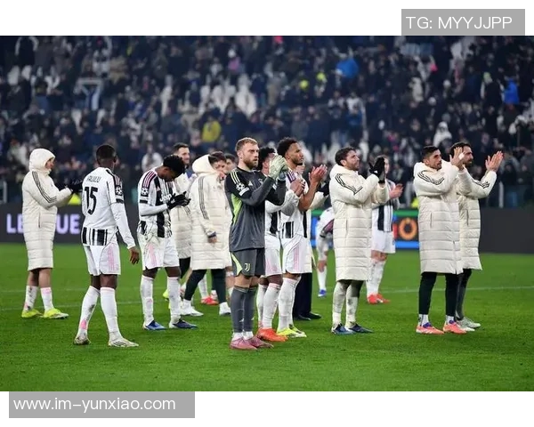 早报：利物浦强势反弹连胜皇马遭遇两连败挑战艰难